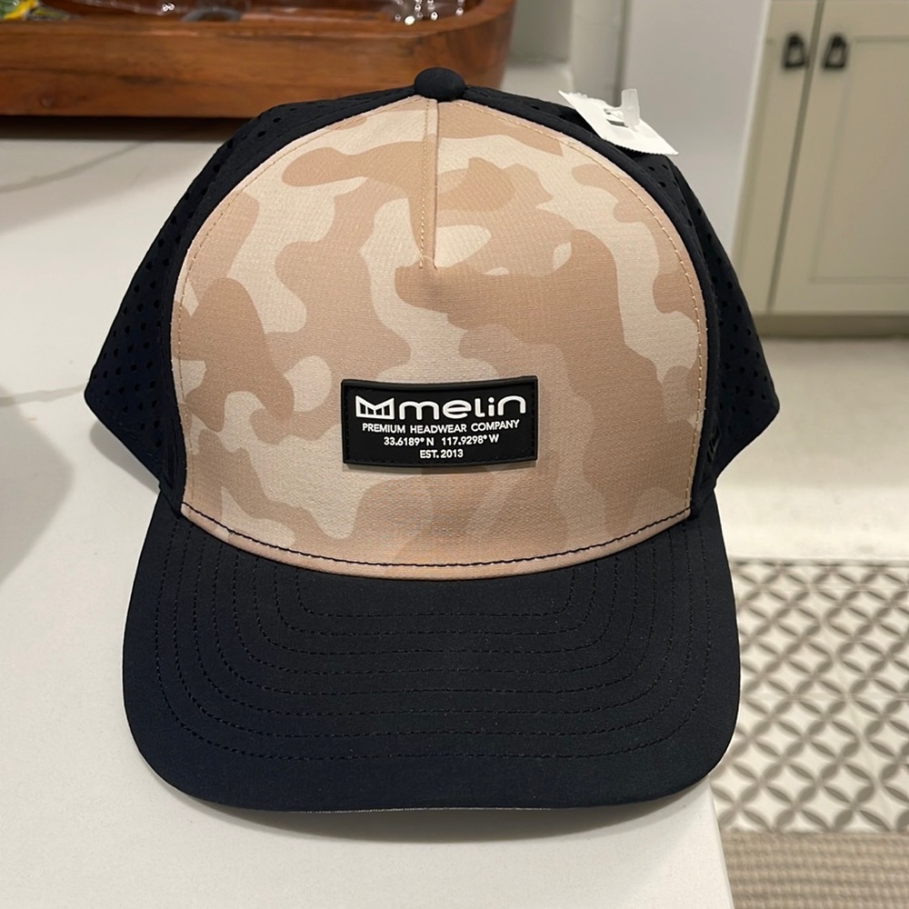 Melin hat